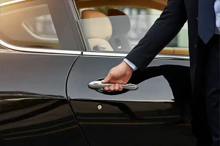 private car service at Westchester Airport 1