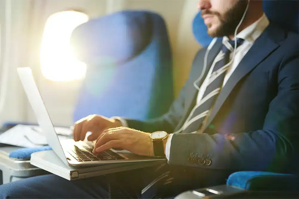 Maximizing Productivity During Corporate Travel